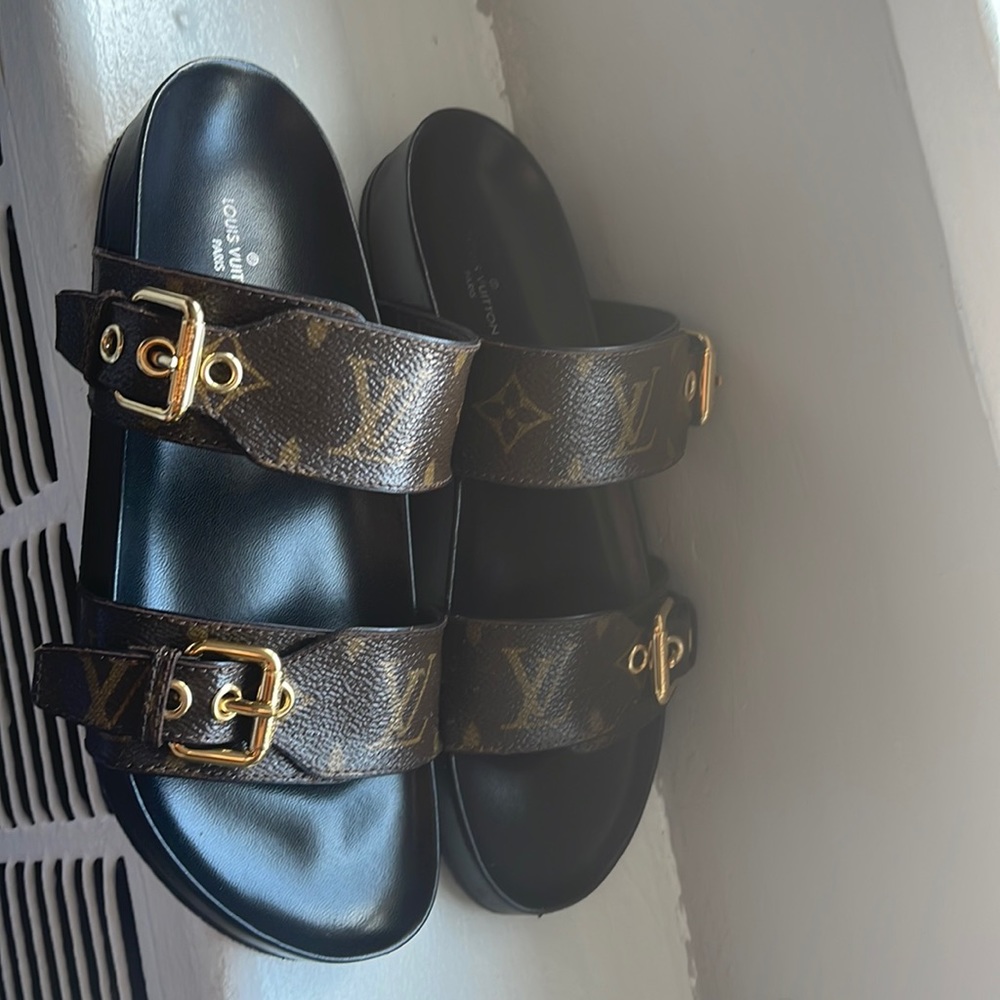 Louis Vuitton Sandals